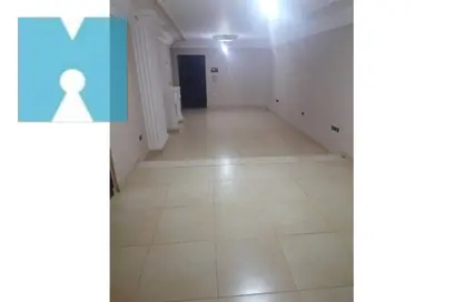 Apartment - 3 Bedrooms - 1 Bathroom for rent in Al Mostathmir El Saghir - 10th District - Sheikh Zayed City - Giza