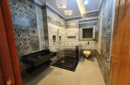Apartment - 4 Bedrooms - 3 Bathrooms for sale in Suleiman Al Halabi St. - El Banafseg 11 - El Banafseg - New Cairo City - Cairo