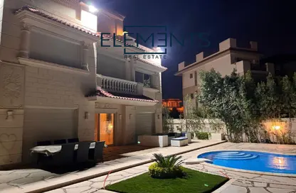 Villa - 4 Bedrooms - 5 Bathrooms for sale in Royal City - Sheikh Zayed Compounds - Sheikh Zayed City - Giza