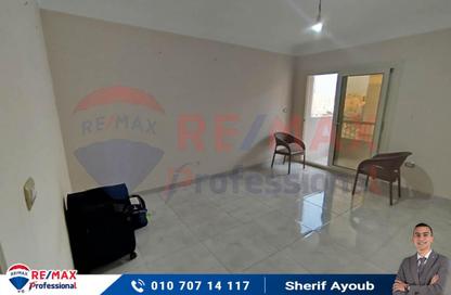 Apartment - 2 Bedrooms - 1 Bathroom for sale in Victor Ammanuel Square - Smouha - Hay Sharq - Alexandria