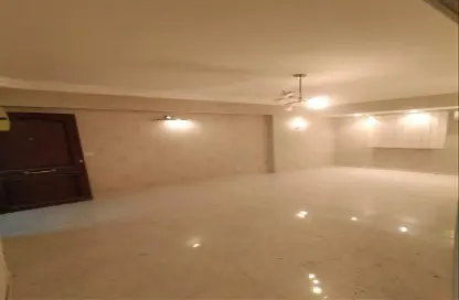 Apartment - 3 Bedrooms - 2 Bathrooms for rent in Nasr City - Cairo