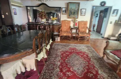 Apartment - 3 Bedrooms - 2 Bathrooms for sale in Fareed Semeika St. - El Hegaz Square - El Nozha - Cairo