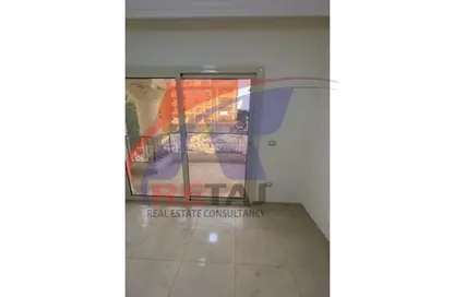 Apartment - 3 Bedrooms - 1 Bathroom for sale in Ali Amin St. - 1st Zone - Nasr City - Cairo