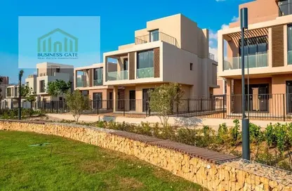 Villa - 5 Bedrooms - 2 Bathrooms for sale in Sodic East - 6th District - New Heliopolis - Cairo