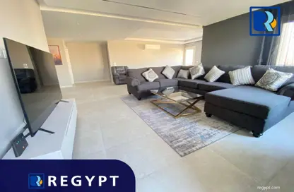 Apartment - 2 Bedrooms - 2 Bathrooms for sale in Cornish El Nile St. - Maadi - Hay El Maadi - Cairo