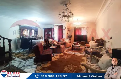 Apartment - 3 Bedrooms - 2 Bathrooms for sale in Gamal Abdel Nasser St. - El Mandara - Hay Than El Montazah - Alexandria