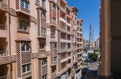 Apartment - 3 Bedrooms - 2 Bathrooms for sale in Mostafa Fahmy St. - Glim - Hay Sharq - Alexandria