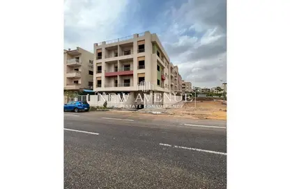 Apartment - 4 Bedrooms - 4 Bathrooms for sale in City Center 2 - Shorouk City - Cairo