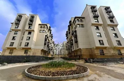 Apartment - 3 Bedrooms - 3 Bathrooms for sale in Al Fostat St. - Masr El Kadima - Hay Masr El Kadima - Cairo