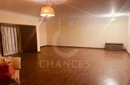 Apartment - 4 Bedrooms - 2 Bathrooms for sale in Street 273 - New Maadi - Hay El Maadi - Cairo