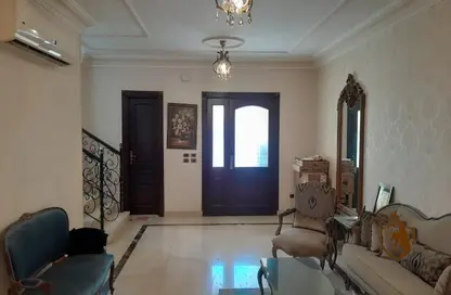 Villa - 3 Bedrooms - 3 Bathrooms for sale in Jaber Ibn Hayan St. - Rehab City Sixth Phase - Al Rehab - New Cairo City - Cairo