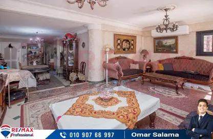 Apartment - 3 Bedrooms - 1 Bathroom for sale in Al Geish Road - Saraya - Sidi Beshr - Hay Awal El Montazah - Alexandria