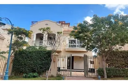 Villa - 4 Bedrooms - 4 Bathrooms for sale in Shorouk City - Cairo