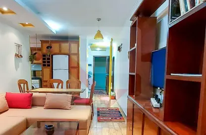 Apartment - 2 Bedrooms - 1 Bathroom for rent in Syria St. - Roushdy - Hay Sharq - Alexandria