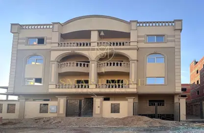 Apartment - 2 Bedrooms - 2 Bathrooms for sale in New Narges - New Cairo City - Cairo