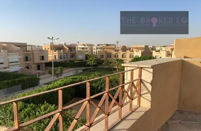 Villa - 5 Bedrooms - 5 Bathrooms for sale in Green Valley - 5th District - Shorouk City - Cairo