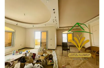 Apartment - 2 Bedrooms - 2 Bathrooms for rent in South Lotus - El Lotus - New Cairo City - Cairo