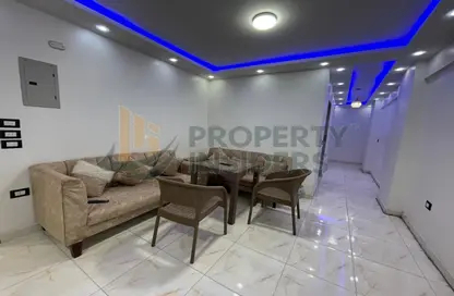 Apartment - 2 Bedrooms - 1 Bathroom for rent in Al Badry St. - El Roda - Hay El Manial - Cairo