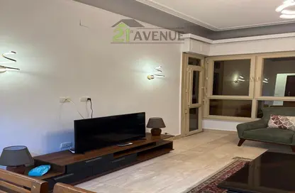 Apartment - 1 Bedroom - 1 Bathroom for rent in Al Saleh Ayoub St. - Zamalek - Cairo