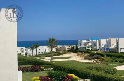 Chalet - 2 Bedrooms - 2 Bathrooms for sale in Mountain View - Ras Al Hekma - North Coast