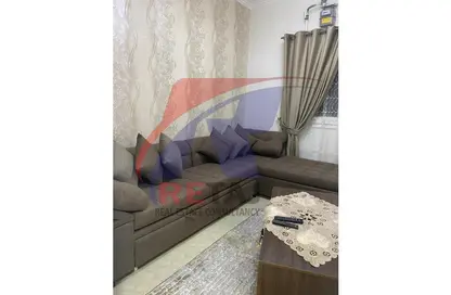 Apartment - 2 Bedrooms - 1 Bathroom for rent in Samir Abdel Raouf St. - 8th Zone - Nasr City - Cairo