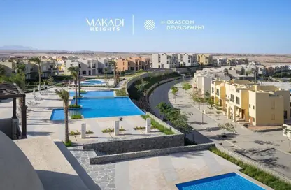 Chalet - 2 Bedrooms - 2 Bathrooms for sale in Makadi Orascom Resort - Makadi - Hurghada - Red Sea