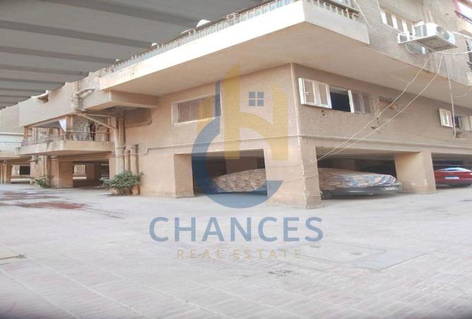 Apartment - 3 Bedrooms - 1 Bathroom for sale in 2nd Sector - Zahraa El Maadi - Hay El Maadi - Cairo