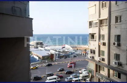 Apartment - 3 Bedrooms - 3 Bathrooms for sale in Al Geish Road - Roushdy - Hay Sharq - Alexandria