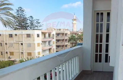 Apartment - 2 Bedrooms - 1 Bathroom for sale in Corniche Al Maamoura - Al Maamoura - Hay Than El Montazah - Alexandria