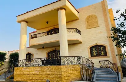 Villa - 5 Bathrooms for sale in Al Shorouk Road - 1st Neighborhood - 9th District - Shorouk City - Cairo