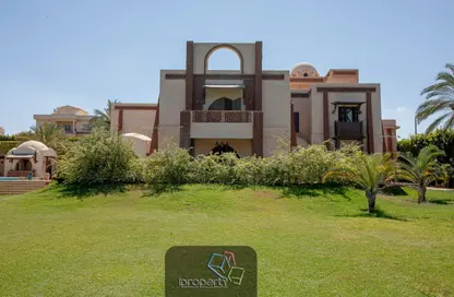 Villa - 5 Bedrooms - 7 Bathrooms for rent in Mehwar Al Taameer Road - King Mariout - Hay Al Amereyah - Alexandria