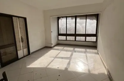 Apartment - 3 Bedrooms - 1 Bathroom for sale in Heliopolis - Masr El Gedida - Cairo