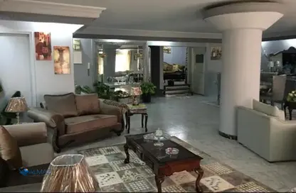 Apartment - 3 Bedrooms - 2 Bathrooms for sale in Mohammed Al Maqref St. - 6th Zone - Nasr City - Cairo