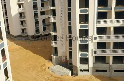 Apartment - 3 Bedrooms - 2 Bathrooms for sale in Al Amn Al Aam Compound - The 1st Settlement - New Cairo City - Cairo