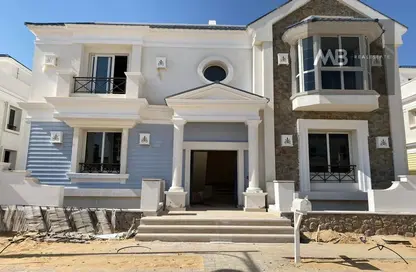 Villa - 4 Bedrooms - 3 Bathrooms for sale in Mountain View iCity October - 6 October Compounds - 6 October City - Giza