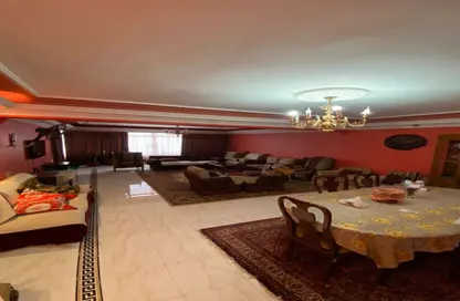 Apartment - 3 Bedrooms - 1 Bathroom for sale in Gesr Suez St. - Roxy - Heliopolis - Masr El Gedida - Cairo