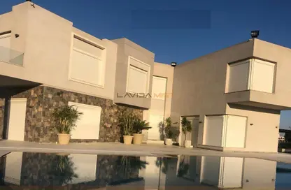 Villa - 5 Bedrooms - 4 Bathrooms for sale in Ivy - Cairo Alexandria Desert Road - Giza