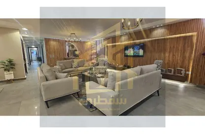 Apartment - 3 Bedrooms - 3 Bathrooms for rent in Gameat Al Dewal Al Arabeya St. - Mohandessin - Giza