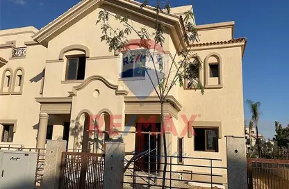 Townhouse - 3 Bedrooms - 4 Bathrooms for sale in Madinaty - Cairo