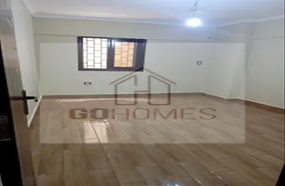 Apartment - 3 Bedrooms - 2 Bathrooms for rent in Zahraa El Maadi - Hay El Maadi - Cairo