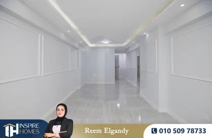 Apartment - 3 Bedrooms - 2 Bathrooms for sale in Waboor Elmayah - Hay Wasat - Alexandria