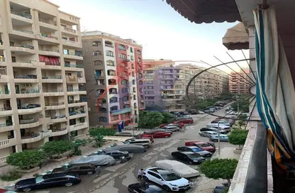 Apartment - 3 Bedrooms - 3 Bathrooms for sale in Ahbab Al Rasoul St. - Al Sefarat District - Nasr City - Cairo