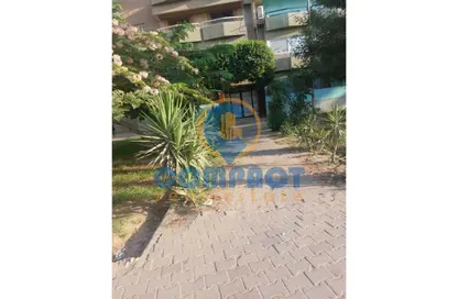 Apartment - 2 Bedrooms - 1 Bathroom for sale in 1st District - Sheikh Zayed City - Giza