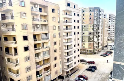 Apartment - 3 Bedrooms - 2 Bathrooms for sale in Al Hadaba Al Wosta - Mokattam - Cairo