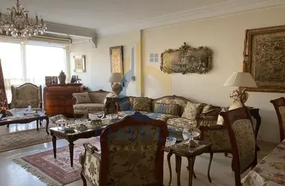 Apartment - 4 Bedrooms - 2 Bathrooms for sale in New Maadi Extension - Hay El Maadi - Cairo