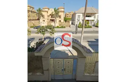 Villa - 2 Bedrooms - 2 Bathrooms for rent in Al Motamayez District - 6 October City - Giza