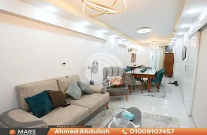 Apartment - 3 Bedrooms - 2 Bathrooms for sale in Mahmoud Al Essawy St. - Sidi Beshr - Hay Awal El Montazah - Alexandria