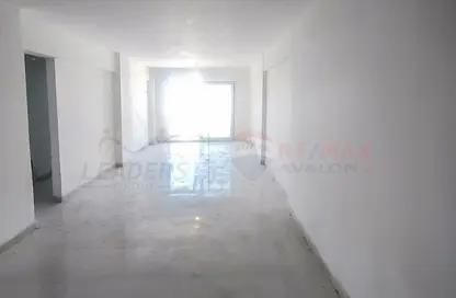 Apartment - 2 Bedrooms - 1 Bathroom for sale in New Smouha - Smouha - Hay Sharq - Alexandria