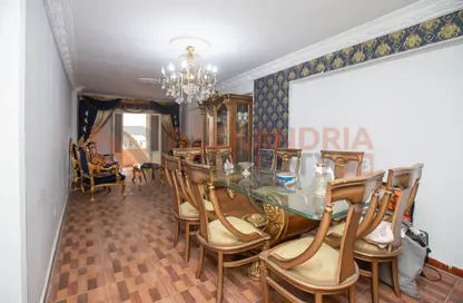 Apartment - 2 Bedrooms - 2 Bathrooms for sale in Al Sayeda Sakina Bint Al Hussein St. - Kafr Abdo - Roushdy - Hay Sharq - Alexandria