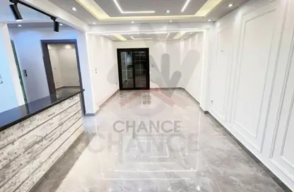 Apartment - 3 Bedrooms - 2 Bathrooms for sale in Shaarawy St. - Laurent - Hay Sharq - Alexandria